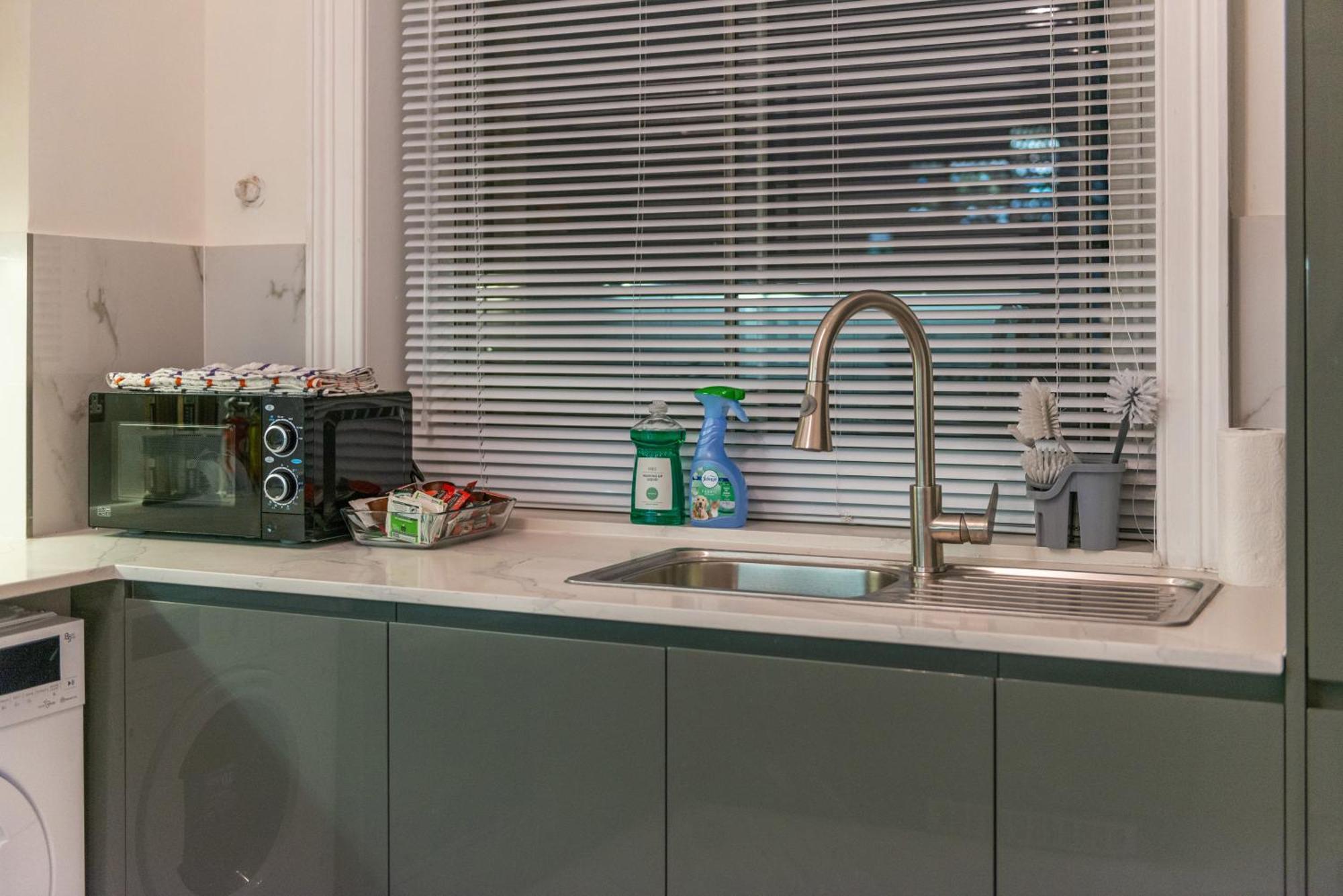 5H Modern Elegance 1-Bedroom City Living In ลอนดอน ภายนอก รูปภาพ